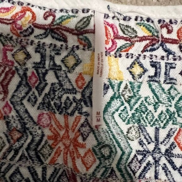 Free People Embroidered Sleeveless Top - White and Multicolor. Good condition - Picture 3 of 3